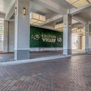  Holiday home Laketown Wharf #124 By Nautical